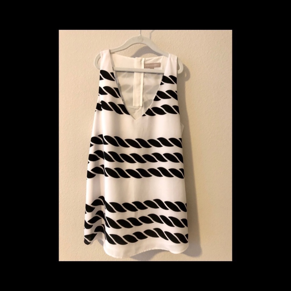 Banana Republic Sleeveless Drapey Tank